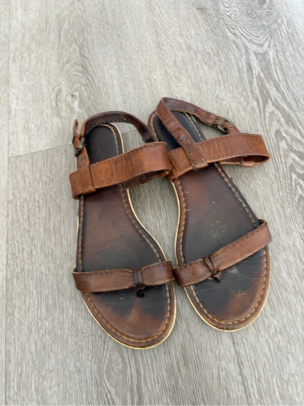 Frye‎ minimalist leather brown sandals